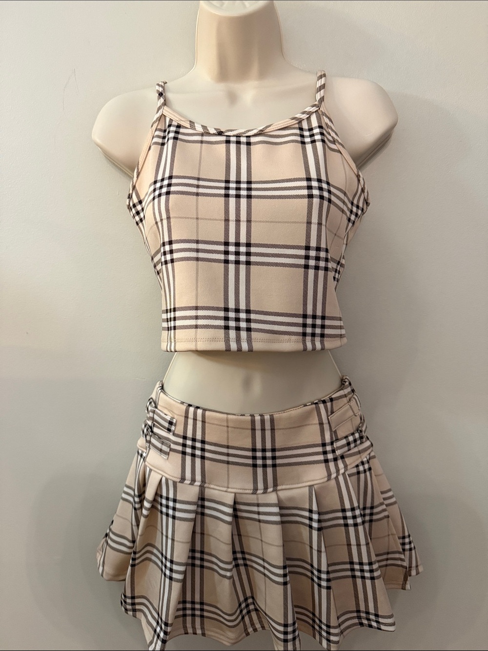 Beige Plaid Pleated Mini Skirt and Matching Top Preppy Beach Fun Size M